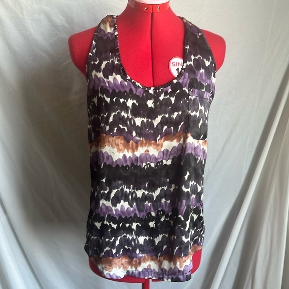 MM115 Urban behaviour sleeveless with front pocket blouse